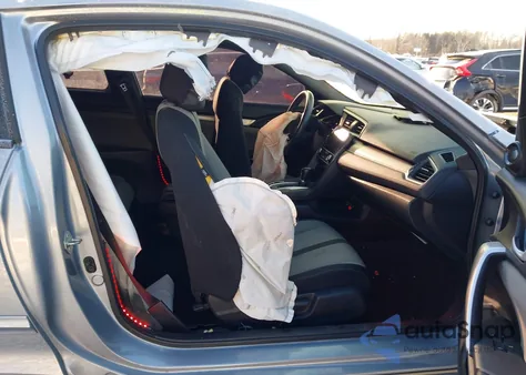 2018 Honda Civic Ex-T z USA, uszkodzony, nr VIN 2HGFC3B31JH354974